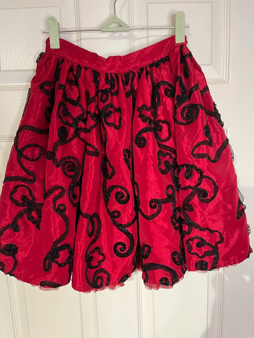 The Children's Place Red Circle Skirt with Black Swirl Appliqué EUC